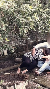 Mangal Padosan di hutan sama kakak iparnya.