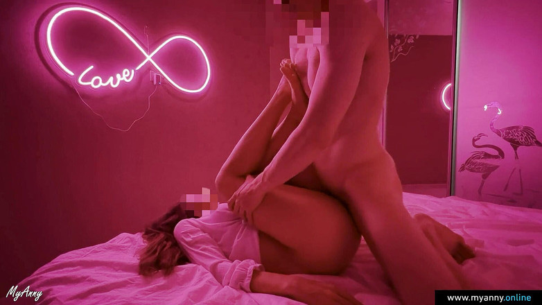 MyAnny: Ragazza carina succhia il mio cazzo e scopa dopo una...