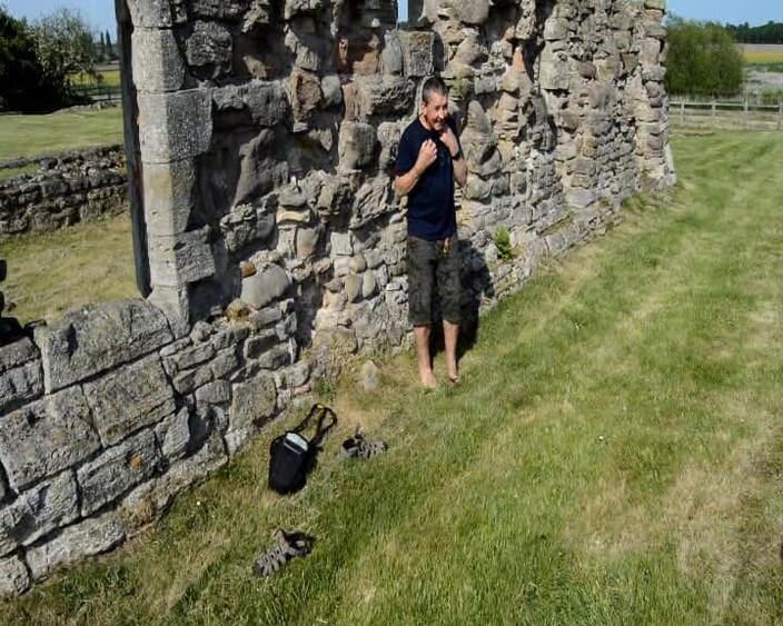 Andy: Prietenul mă filmează