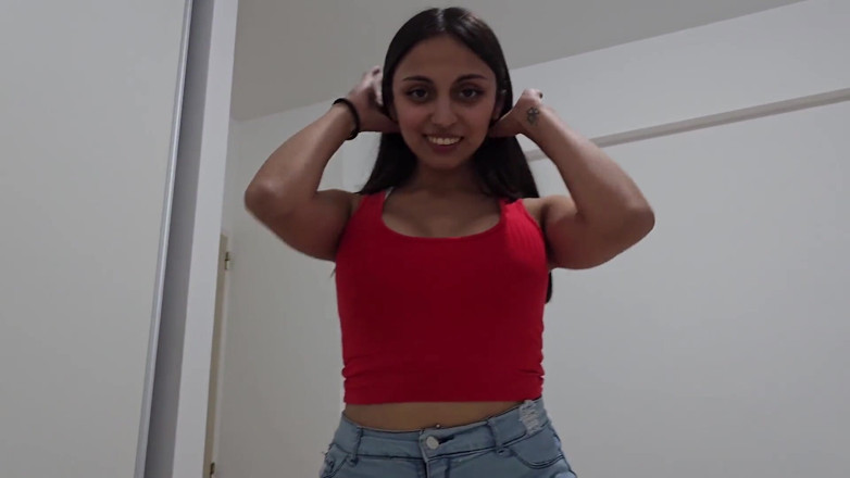 LoverDevilx: बड़े स्तनों वाली सौतेली बहन मेरा लंड चूसना चाहती है