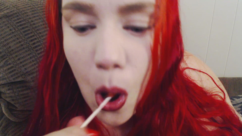 Scarlet Vixen: Menjilat lollipop