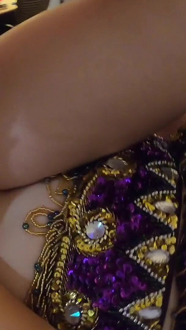 Breed My Hotwife: Horny Housewife Valentina Bellucci's Craves Indian Cock
