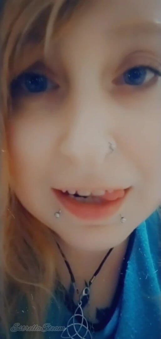 Estrella Steam: I stare at you while I smile at you