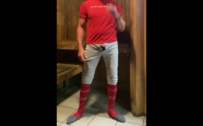JockDad87: dilfjockda87在桑拿房里的另一次火辣饥渴的边控场景