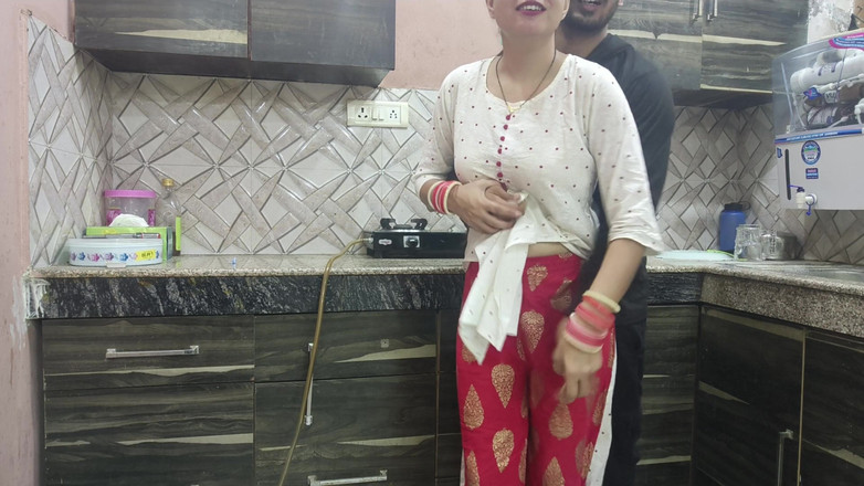 Hornycouple149: Były chłopak przekonał byłą dziewczynę do ostatniego pieprzenia w kuchni...