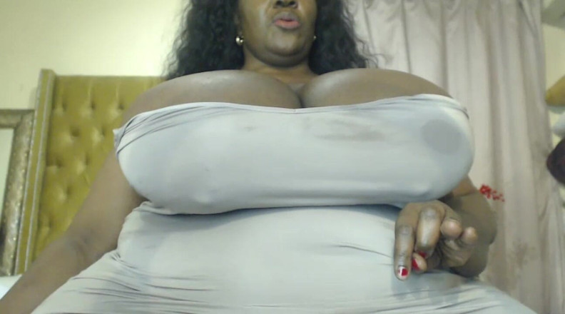 Legendary Booty Overdose: Ebony MILF sténá fetiš a škádlení vibrátorem