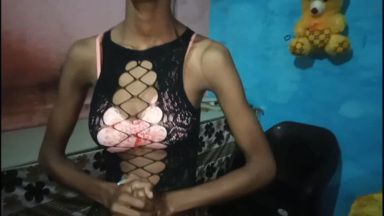 Truefuker: desi tina ilektrishan main ko bulaati hai aur mujhe jor...