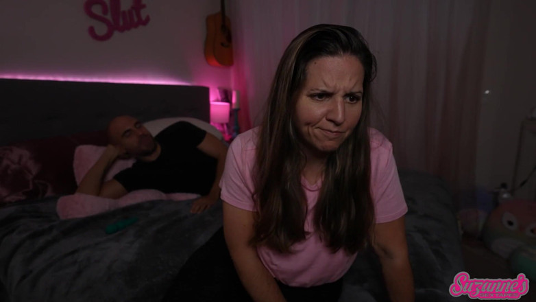 Suzanne's Sex Tapes: アマチュアカップルがカメラでファック
