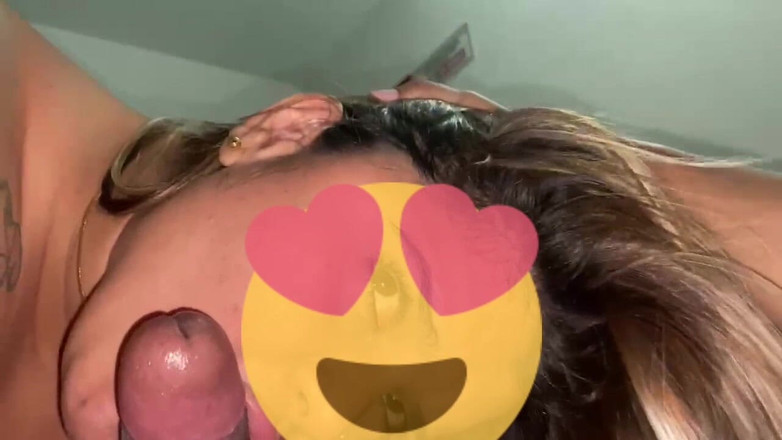 Eros Casting: Паола смокче член і катається.