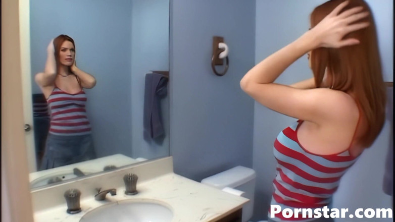 Pornstars: Starlet Roxetta yang seksi dikongkek oleh dua zakar