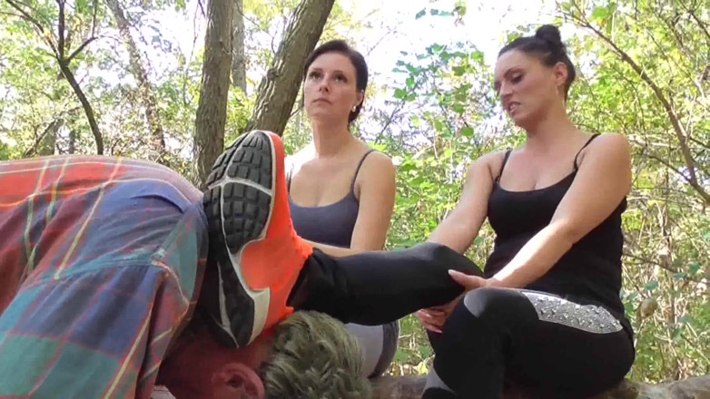 Foot Girls: Schuhanbetung und stinkende füße schnüffeln - vollversion
