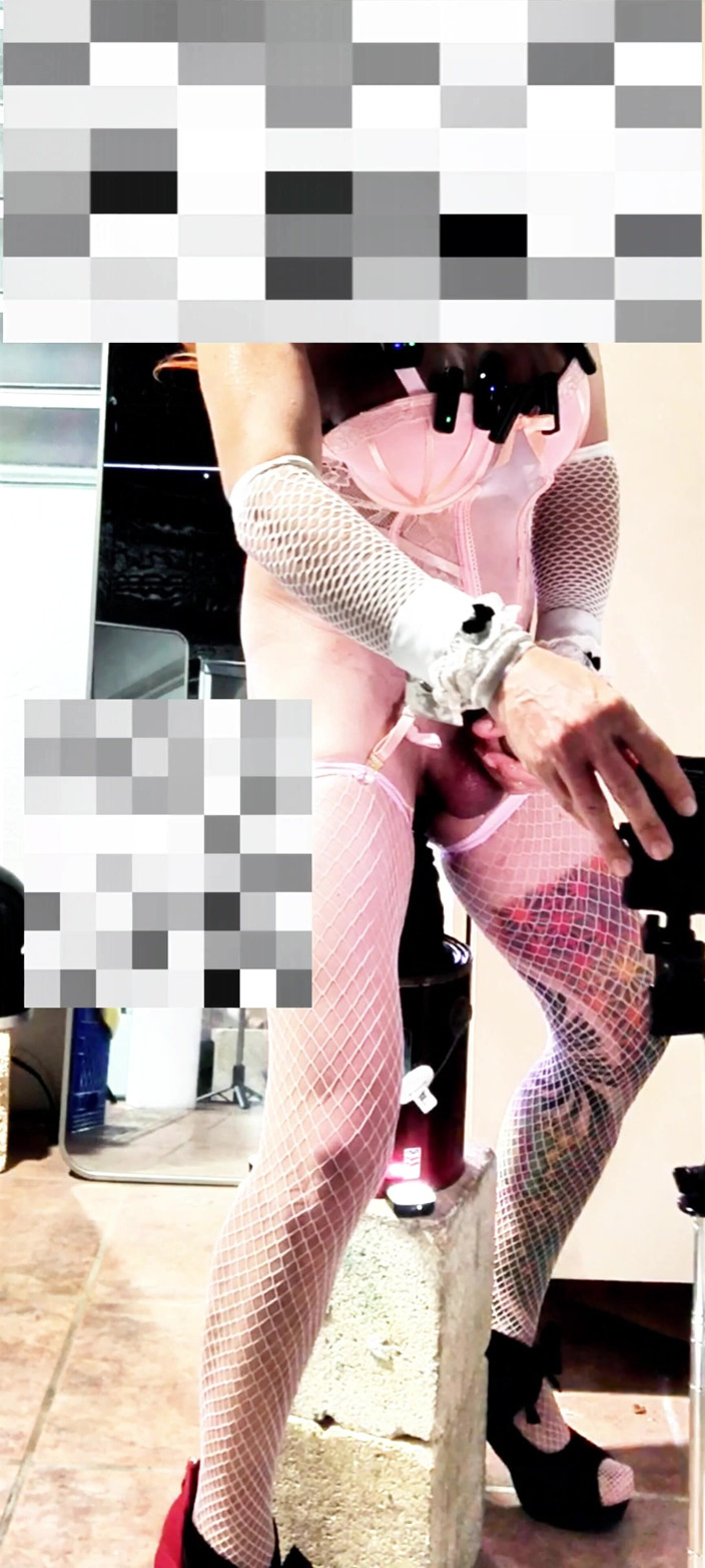 Benito414: Cute Shemale Bardzo ładna nowa zabawka do gry anal sexy bielizna