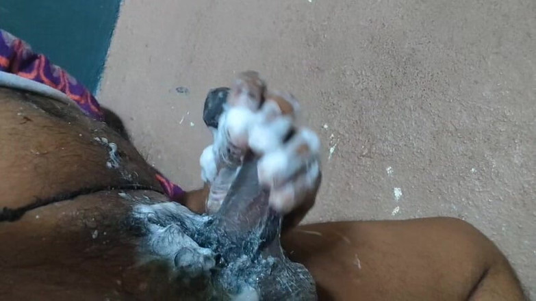 World simon: Büyük yarakla elle muamele