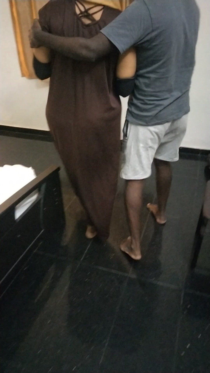 Tamil lesbian: Entspannen sie sich, tanzen
