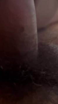 Il suono ipnotizzante della figa scoreggia stava facendo quando lei si stava godendo così tanto
