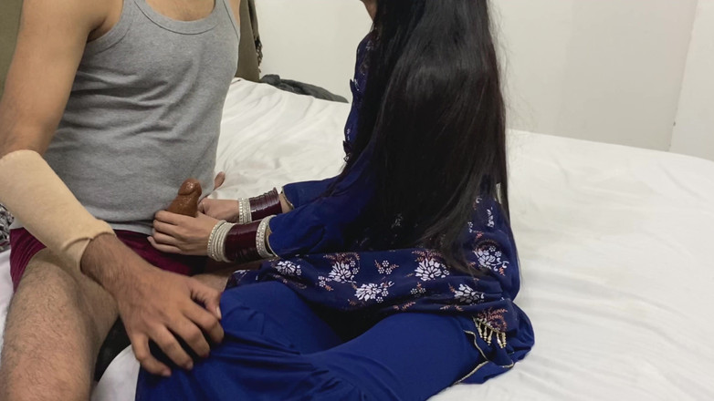 Desifilmy45: Guarda il grosso cazzo nero del patrigno, la Vergine Ragazza è...