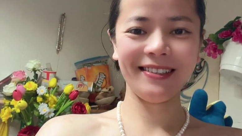 sweethanajapanese: Hana Dengan Pantat Sempurna Menghisap Dildo Dia Comel