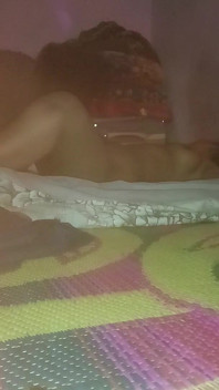 La moglie casalinga aask viene scopata alla pecorina queen4desi