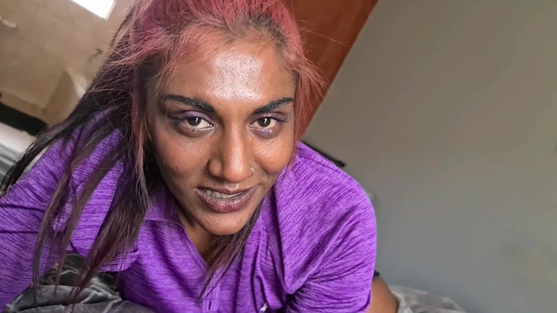 domslutfucker: Cewek binal india lagi asik nyepong dan ngentot dildo sambil...
