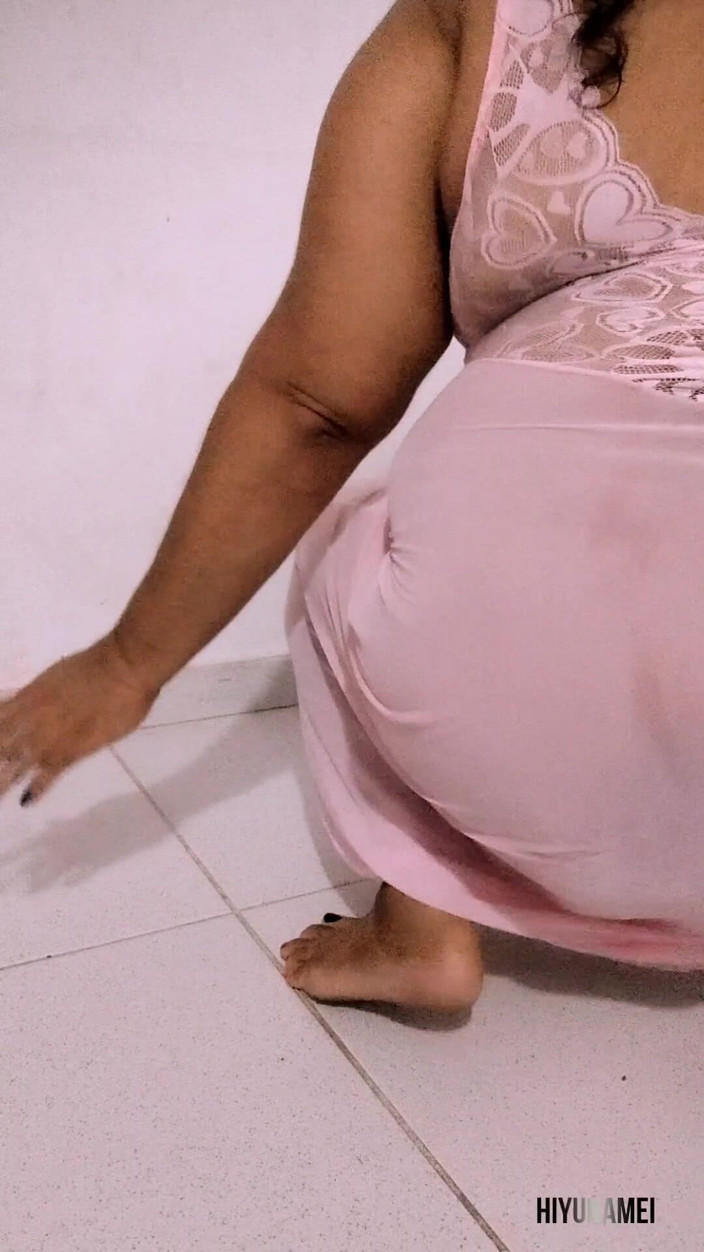 Hiyunamei-bbw: จูบฉันและสัมผัสริมฝีปากเปียกเพื่อเธอ