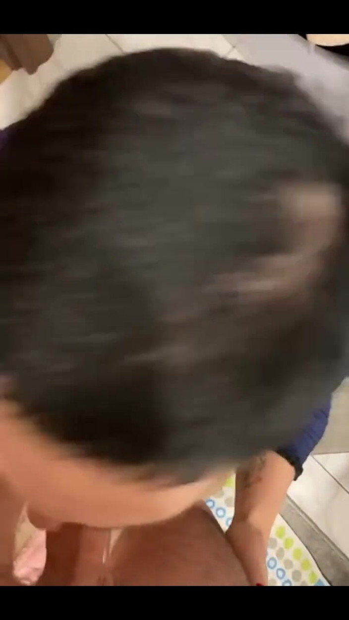 KarmenMilf: Sexy kouření mému nevlastnímu synovi