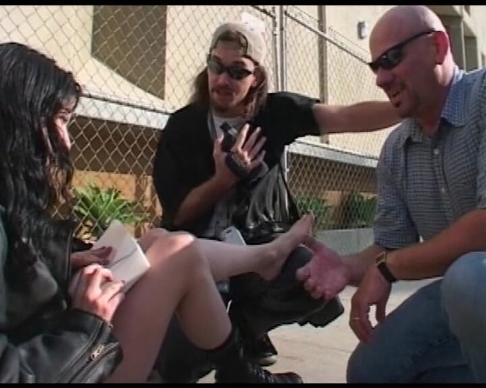 Golden-X-Tapes: 금발과 갈색 머리 창녀와 함께하는 매혹적인 발 페티쉬 플레이