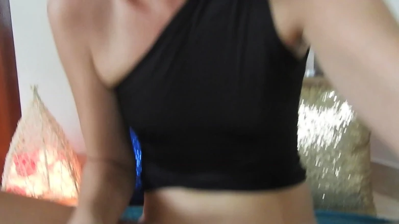 MissAnja_FH: Hairy Pussy Tease/peeing/shaving