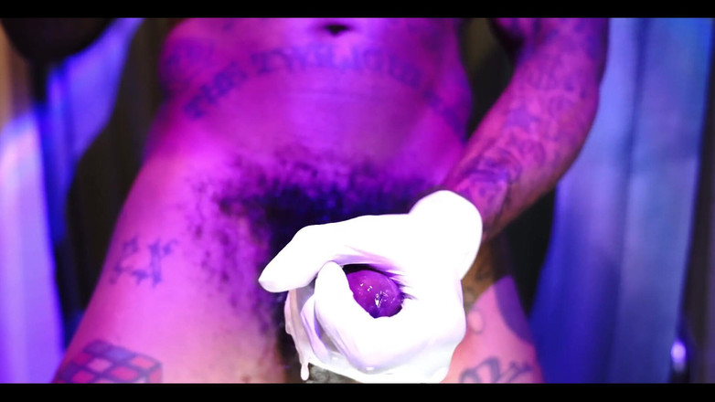 Hallelujah Johnson: Big Black Hairy Cock Worship Hallelujah Johnson (jak powyżej, tak poniżej)