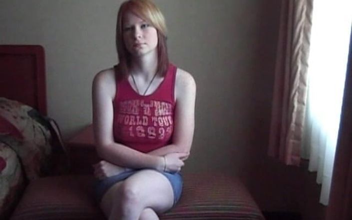 NaughtyMidwestGirls: Ann Marie - 18 ani. Roșcată prima dată pe cameră