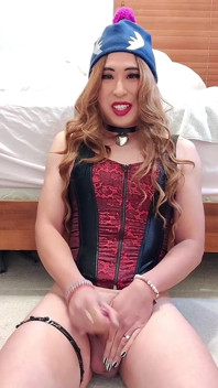Sissy Slut Bess Edges Her Clitty Before Eating Her Loads