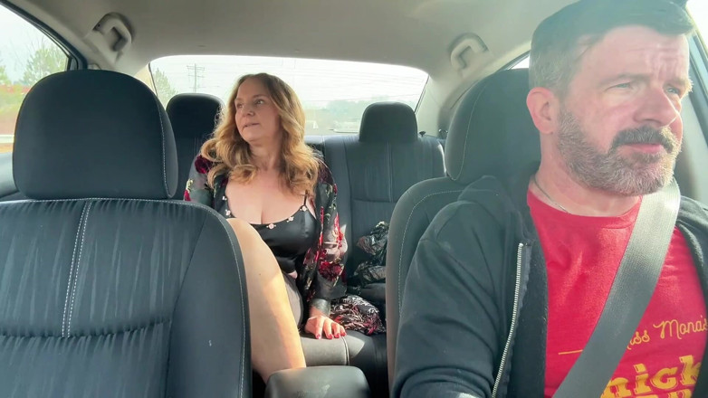 Molly McSquirts: Uber Driver Fucks Me in My Driveway