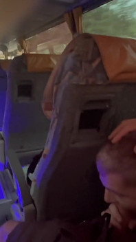 Otobüste yabancıdan oral seks ve otelde büyük bir boşalma