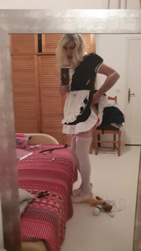 Look My Maid's Ass in Front of the Mirror.