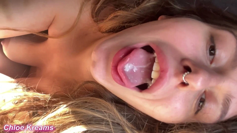 Chloe Kreams: كادت أن أقبض علي بزب كبير في كسي المشعر في القطار! كلوي كريمز، ستيف ريكز