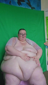 SSBBW masáž tlustého těla se krémem