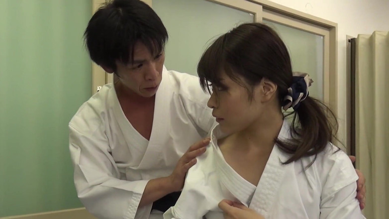 Caribbeancom: Japanese teen fucked before karate class by her teacher