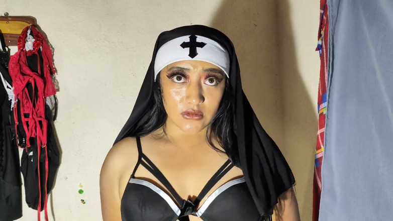 Karla love: Nun with a Big Ass Penetrated Through the Gap in...