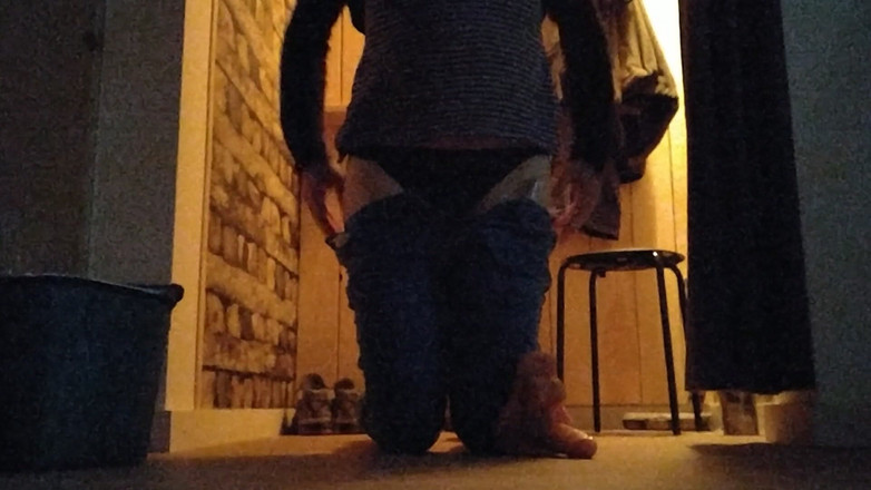 Joslin: Montada en consolador anal