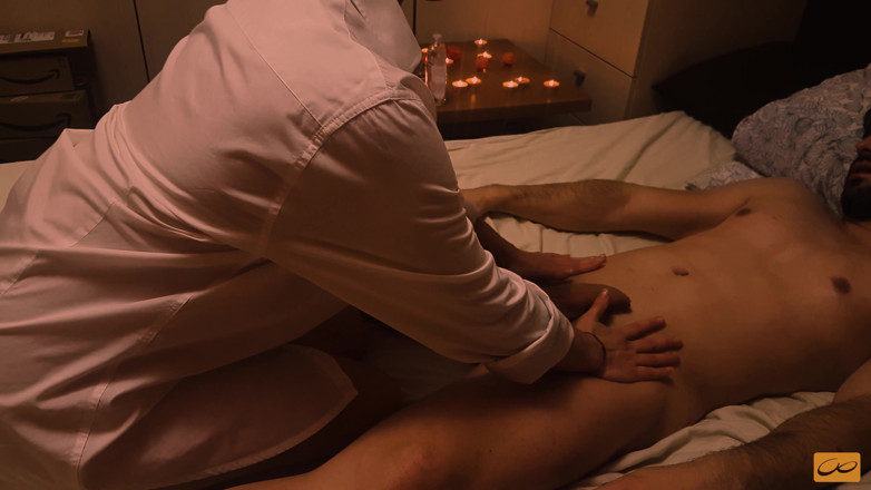 Unlimited Orgasm: Napalona masażystka nie może się sprzeciwić mojemu kutasowi i zostaje...