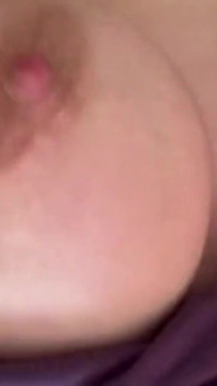 Bbwbootyful - tette punto di vista in casa stringe i capezzoli da sola