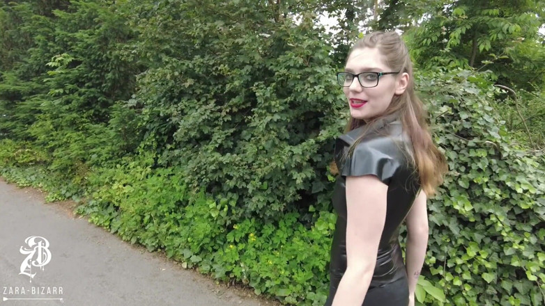 Zara Bizarr: Outdoor latex walk with foxtail butt plug
