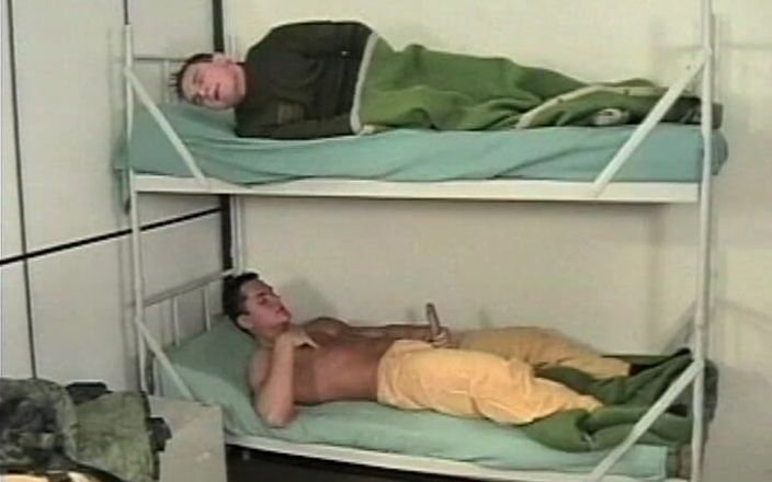 Gay RetroX VHS: Il lussurioso ragazzo desire match # 6