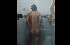 Un Loquito Mas: Seul sous la douche, le froid ne m’a pas laissé...