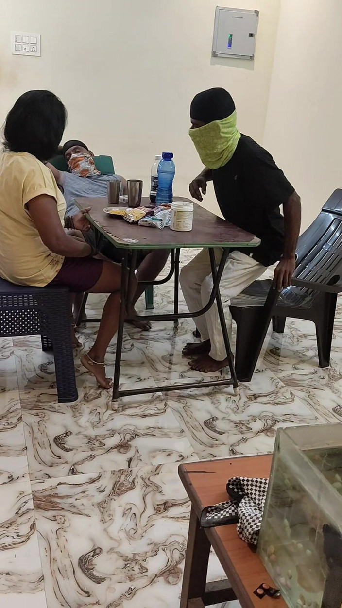 Thesana: Je baise la femme d’un ami