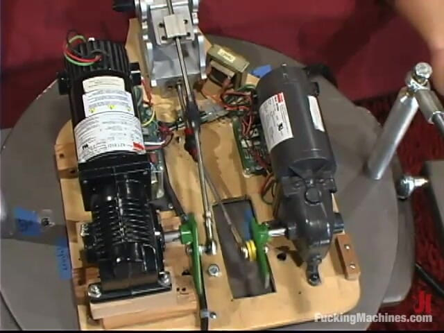 Fucking Machines by Kink: Nina and Vendetta