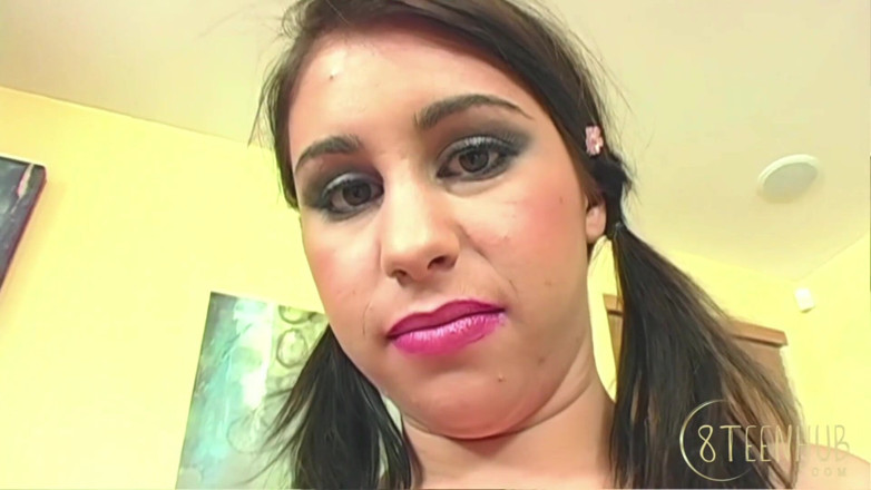 8TeenHub: 8teenhub - Whitney Stevens Is Teen with Massive Natural Bobbs That...