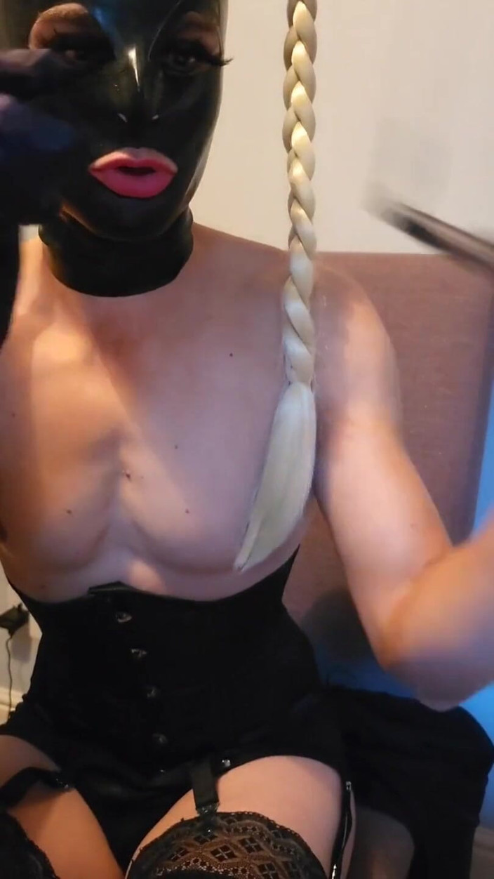 JessicaXD: Latexpop in lingerie en klaarkomen