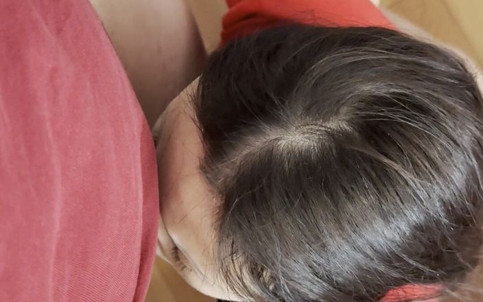 Lesbian-illusion: Ma copine amante me lèche la chatte et se masturbe...