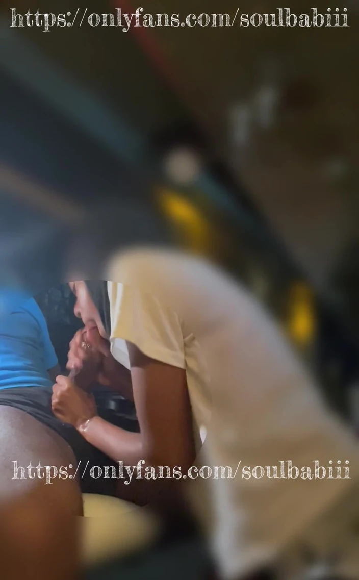 Soulbabii: Fick min shiesty mask på att suga hans kuk. Någon...