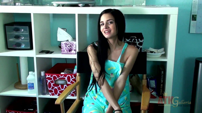 ATK Solo: За кулисами - Zoey Kush